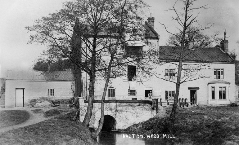 Photograph. Bacton Wood Mill on Spa Common 1907 (North Walsham Archive).
