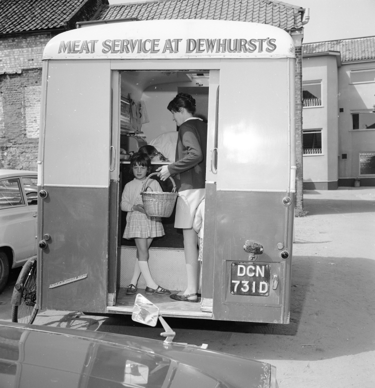 Photograph. Dewhurst's Van (North Walsham Archive).