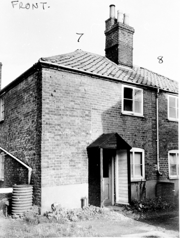 Photograph. Dog Yard (North Walsham Archive).