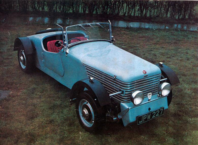 Photograph. Duncan Industries (Engineering) Ltd, Park Hall, New Road, North Walsham. The Duncan Drone at Gunton Park (photo L.Edwards) (North Walsham Archive).