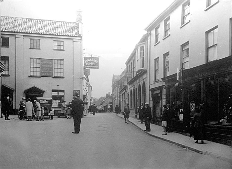 Photograph. King's Arms Street. (North Walsham Archive).