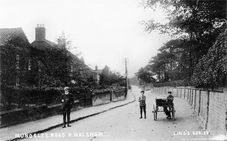 Photograph. Mundesley Road around 1900. (North Walsham Archive).