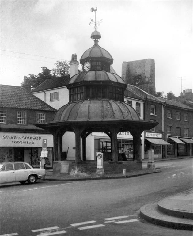 Photograph. North Walsham Market Cross from SW. 22nd June 1969. Photograph by George Plunkett (North Walsham Archive).