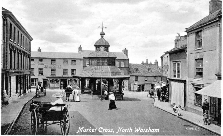 Photograph. North Walsham Market Place. c1920. (North Walsham Archive).