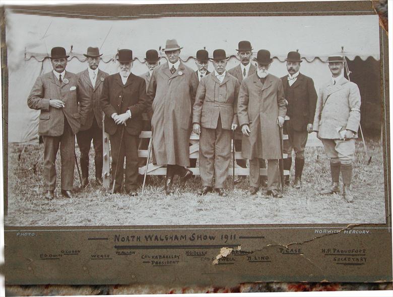 Photograph. North Walsham Show Committee 1911 (North Walsham Archive).