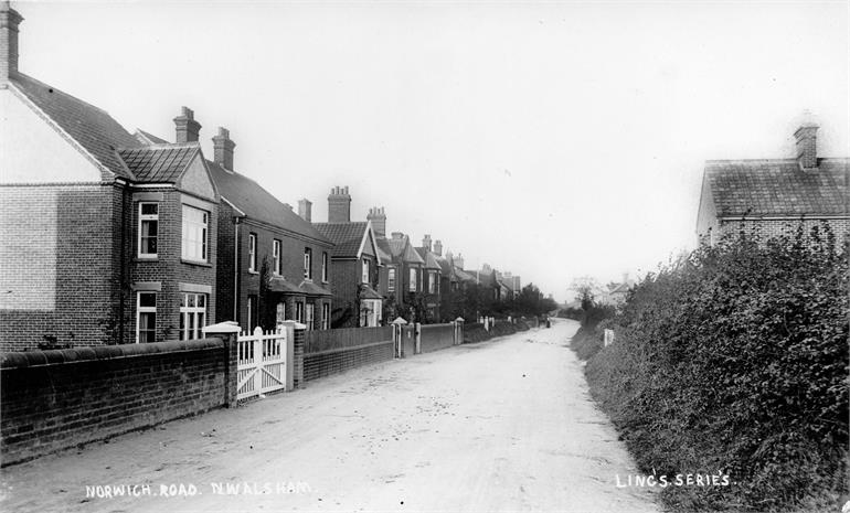 Photograph. Norwich Road around 1900. (North Walsham Archive).