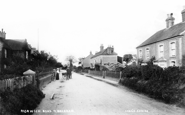 Photograph. Norwich Road, North Walsham. Early 1900s. (North Walsham Archive).