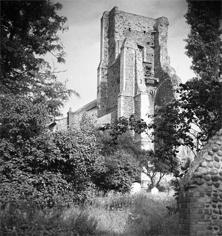 Photograph. St. Nicholas Parish Church, North Walsham. (North Walsham Archive).